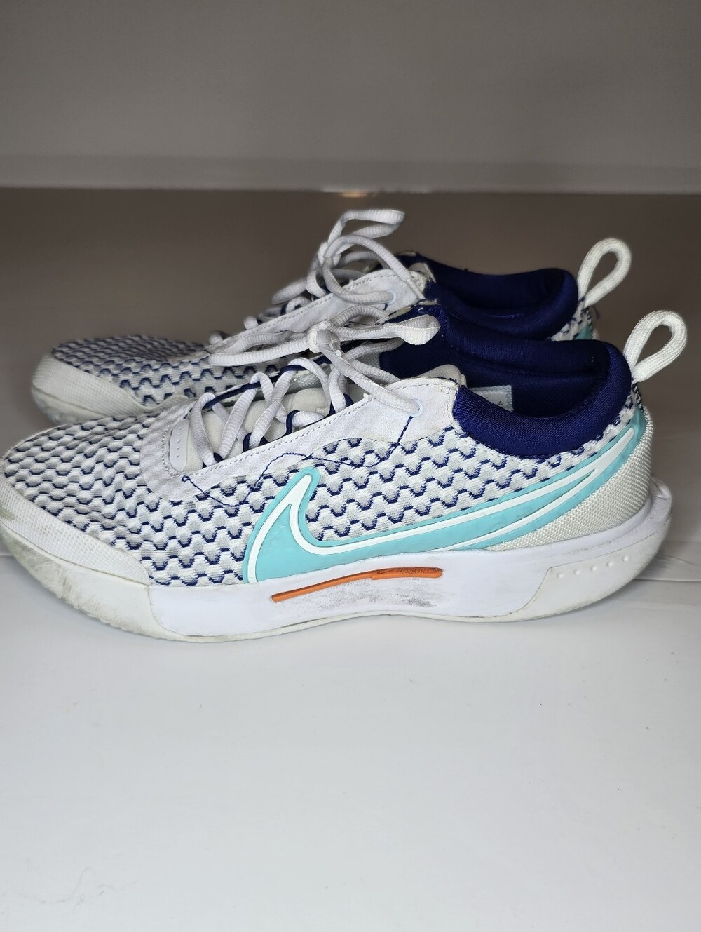 NikeCourt Air Zoom Pro Hard Court Tennis Shoes White Blue Mens 8.5 DH0618-141